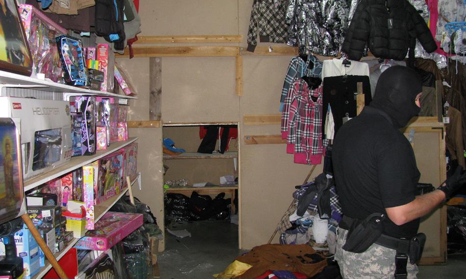 2014-6-27-112vchod s celníkem.JPG